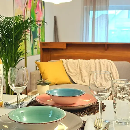 Art Farm I I Naehe Frankfurt I Messe * Schoneck