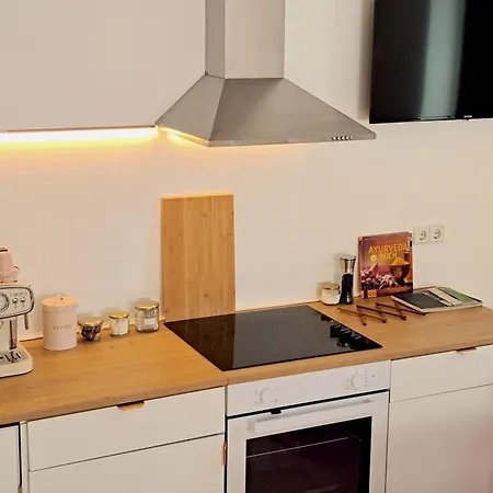 Art Farm I I Naehe Frankfurt I Messe * Schoneck