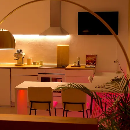 Art Farm I I Naehe Frankfurt I Messe Schoneck