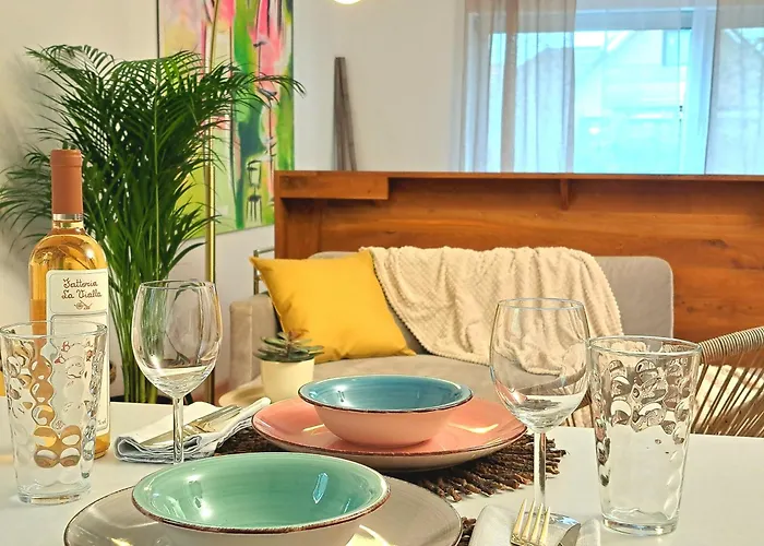 Art Farm I I Naehe Frankfurt I Messe * Schoneck