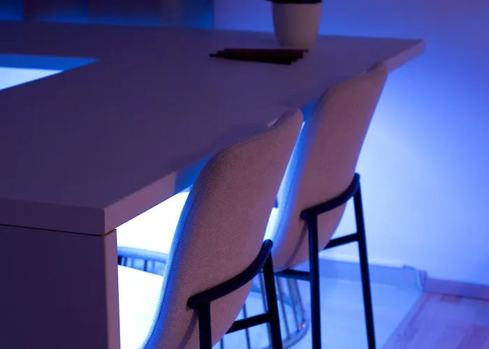 Art Farm I I Naehe Frankfurt I Messe * Schoneck